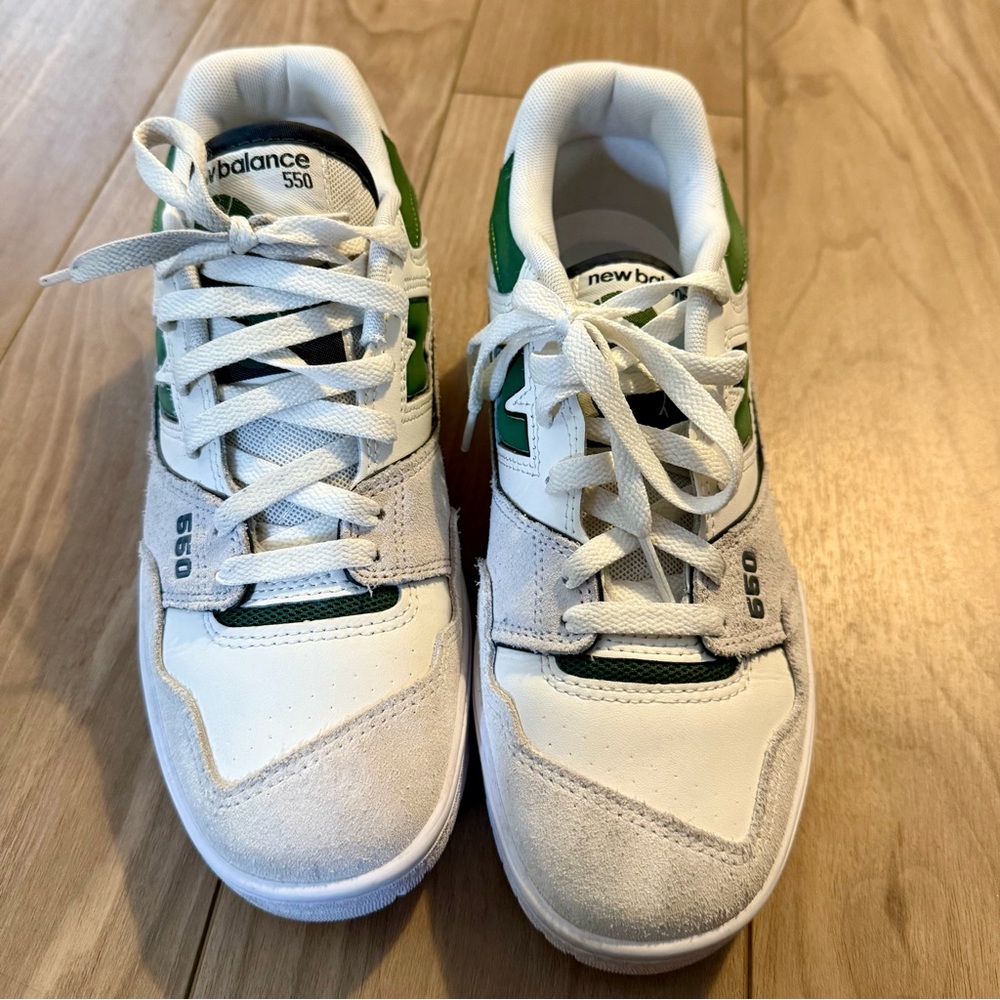 New Balance 550s Sneakers - White and Green